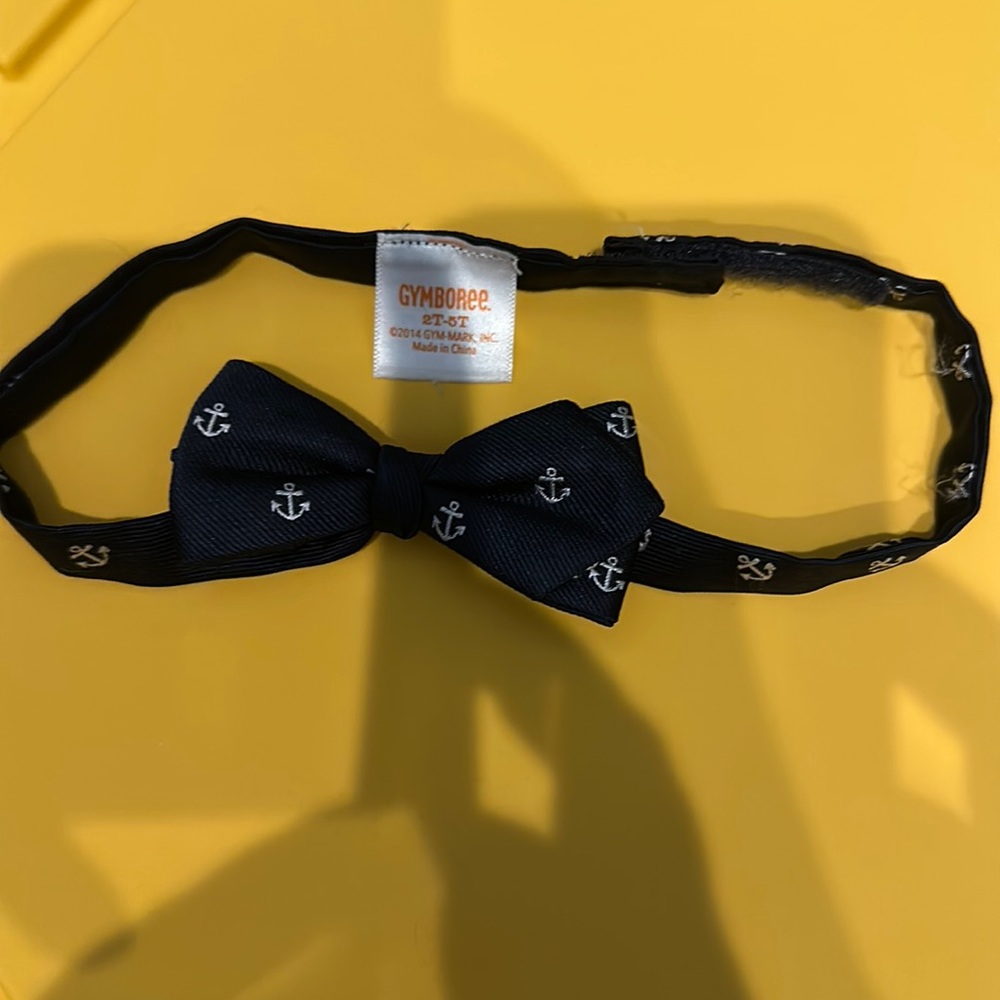 Gymboree size 2t-5t bow tie